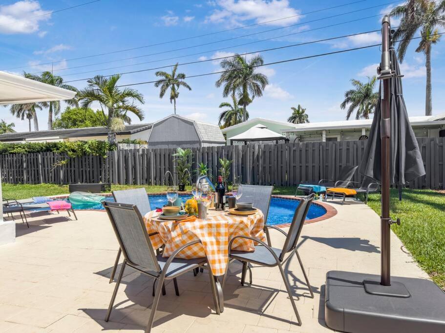 Amazing Home W Heated Pool 8 Mins To The Beach Lighthouse Point Exterior foto